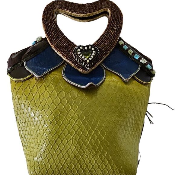 MARY FRANCES Bead & Feather Heart Handle Handbag - Picture 3 of 7